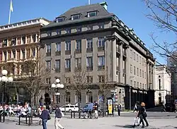 vänster