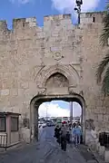 La porte des Maghrébins de nos jours