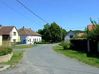 Jeviněves