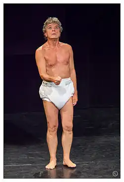 Description de cette image, également commentée ci-après