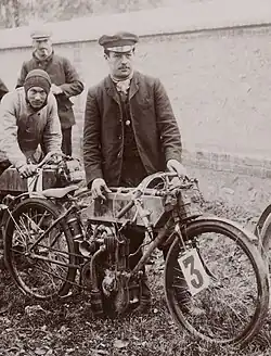 Joseph Collombvainqueur 1904sur Magali de la catégorieMotocyclettes ⅓ l.
