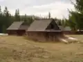 Les cabanes de berger en bois.