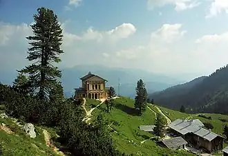 Vue du Schachen avec la maison royale et les anciens bâtiments agricoles.
