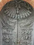 La porte principale avec des épisodes de la vie de Marie.