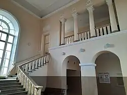 l'intérieur.