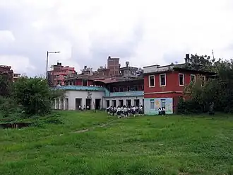 Le Ikha Pokhari&nbsp;(en) asséché à Katmandou.
