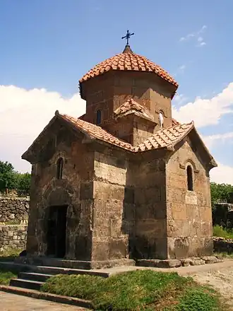 Karmravor.