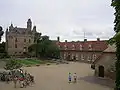 La cour