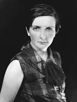 Description de l'image Kate O'Brien, 1926.jpg.