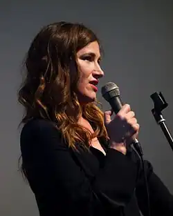 Kathryn Hahn interprète Agatha.