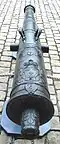 Canon de 12 livres Le Solide. Calibre : 121&nbsp;mm. Longueur : 310&nbsp;cm. Poids : 1,586&nbsp;kg. (1688)