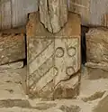 Armes ornant la voûte du porche sud.