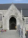 Église Saint-Pierre.