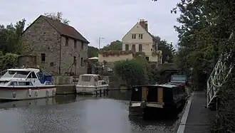 Amarrage au pub du gardien de l'écluse à l'écluse de Keynsham