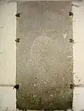 Stèle dans l'église