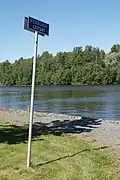 Arrêt à Kirjurinluoto de la navette fluviale.