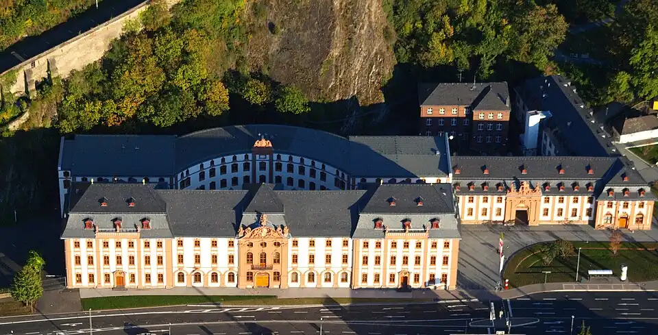 Château de Philippsburg à Coblence, édifié entre 1738 et 1749 sur ordre de François-Georges, prince-archevêque de Trèves, prince-évêque de Worms