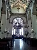 La nef centrale.