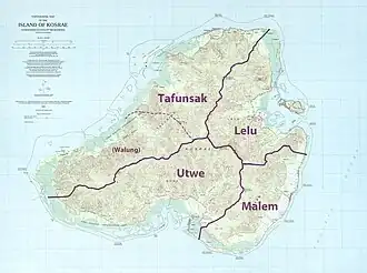 Carte d'une île avec l'océan en bleu et les terres en vert
