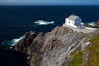 Phare de Kråkenes à l’entrée de la baie