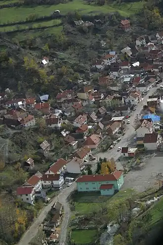 Vue aérienne de Krushevë/Kruševo