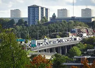 Le viaduc de Gröndal vu de Stora Essingen.