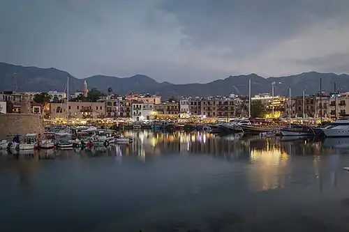 Vue sur le port.