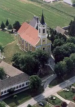 Lánycsók