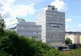Läkerhuset.