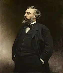 Portrait peint d'un homme se tenant debout de trois quarts face, les mains dans les poches de son pantalon.