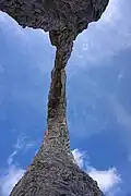 L'arche naturelle vue du dessous.