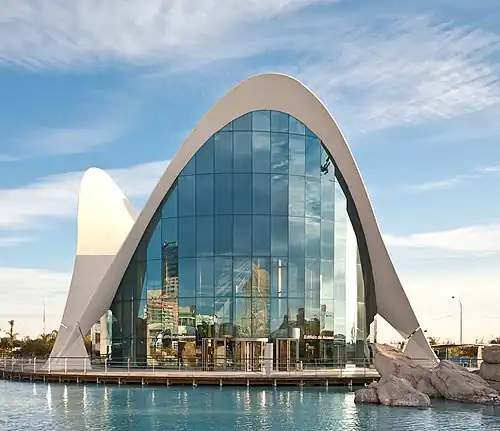 L'Oceanogràfic, dans la Cité des arts et des sciences de Valence (par Félix Candela, 2003).