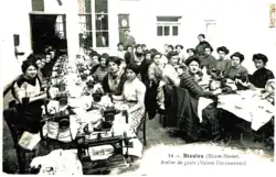 L' atelier ganterie et couture Descharmes à Biesles