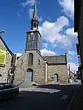 L'église paroissiale Saint-Martin : façade et clocher.