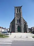 La façade de l'église.