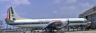 Un Lockheed L-188 Electra de LANSA, similaire à celui impliqué dans l'accident.