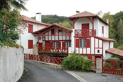 Maison de type labourdin.