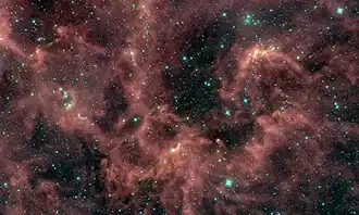 La région sud de NGC 1333 en infrarouge. On voit sur l'image les nébuleuses obscures Barnard 203&nbsp;(en) et 204.