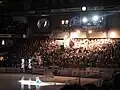 La tribune à domicile avant l'ouverture du match en 2010.