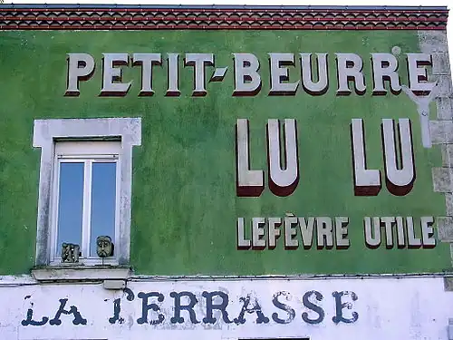 Publicité murale Lefèvre-Utile à Trentemoult.