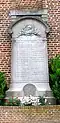 Le monument aux morts.