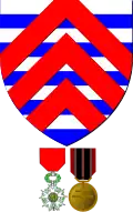 Sur les armoiries de Bernard de La Rochefoucauld (2e médaille à d.).