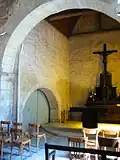 Chœur (partie gauche). Voûte de communication avec la deuxième partie de la chapelle nord. Elle sert de sacristie.
