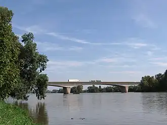 Image illustrative de l’article Pont de l'A71 sur la Loire