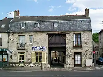 L'ancienhôtel du Mouton,ancien relais de poste.