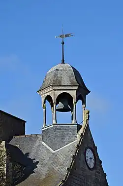 Le campanile.