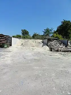 Le puits Davy dans son environnement.