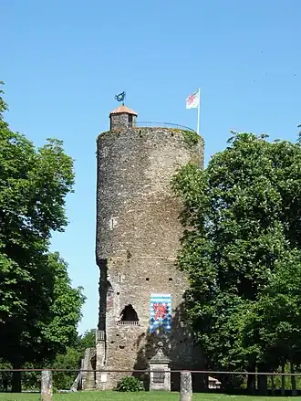 La tour Mélusine, à Vouvant (Vendée).