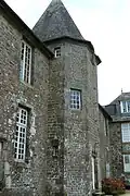 La tour polygonale.