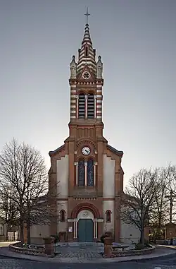 La façade de l'église Saint-Barthélemy.